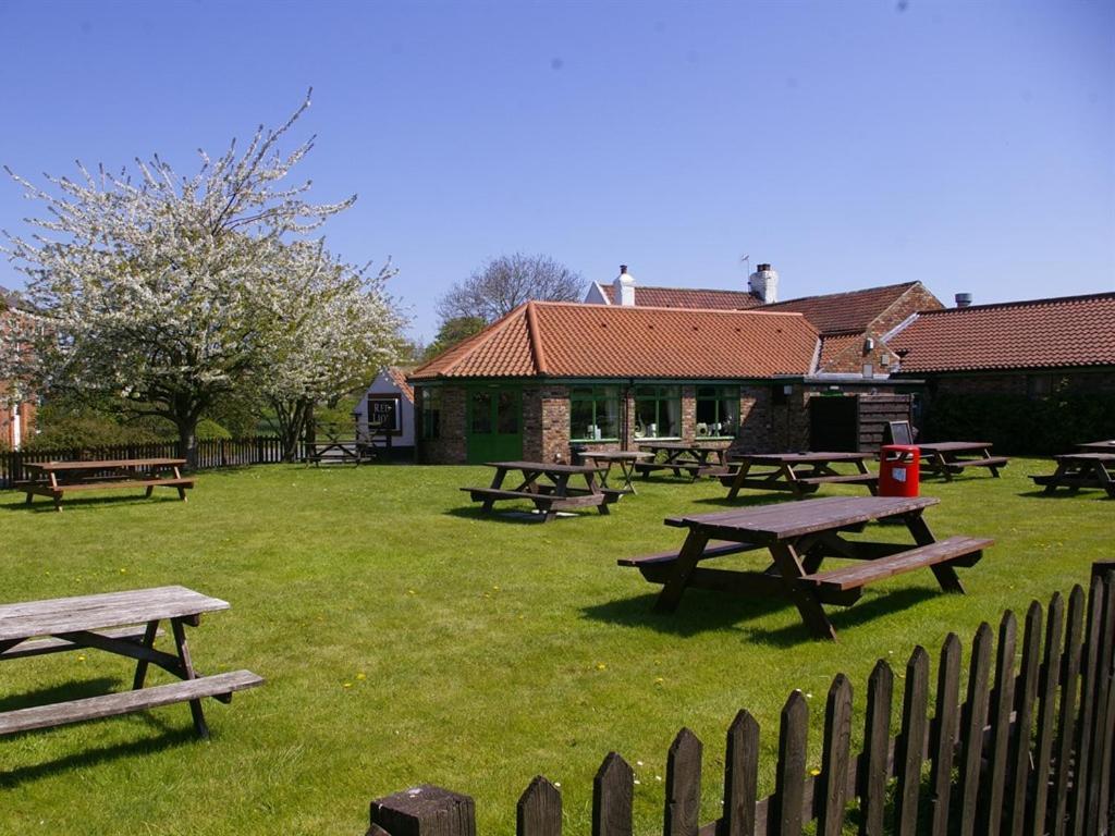 The Red Lion Hotel York Exterior photo